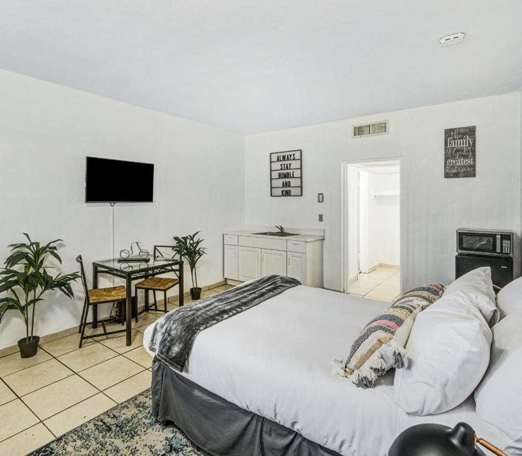 Hallandale Gulfstream Pool Walk To The Beach Apartment Hallandale Beach Luaran gambar